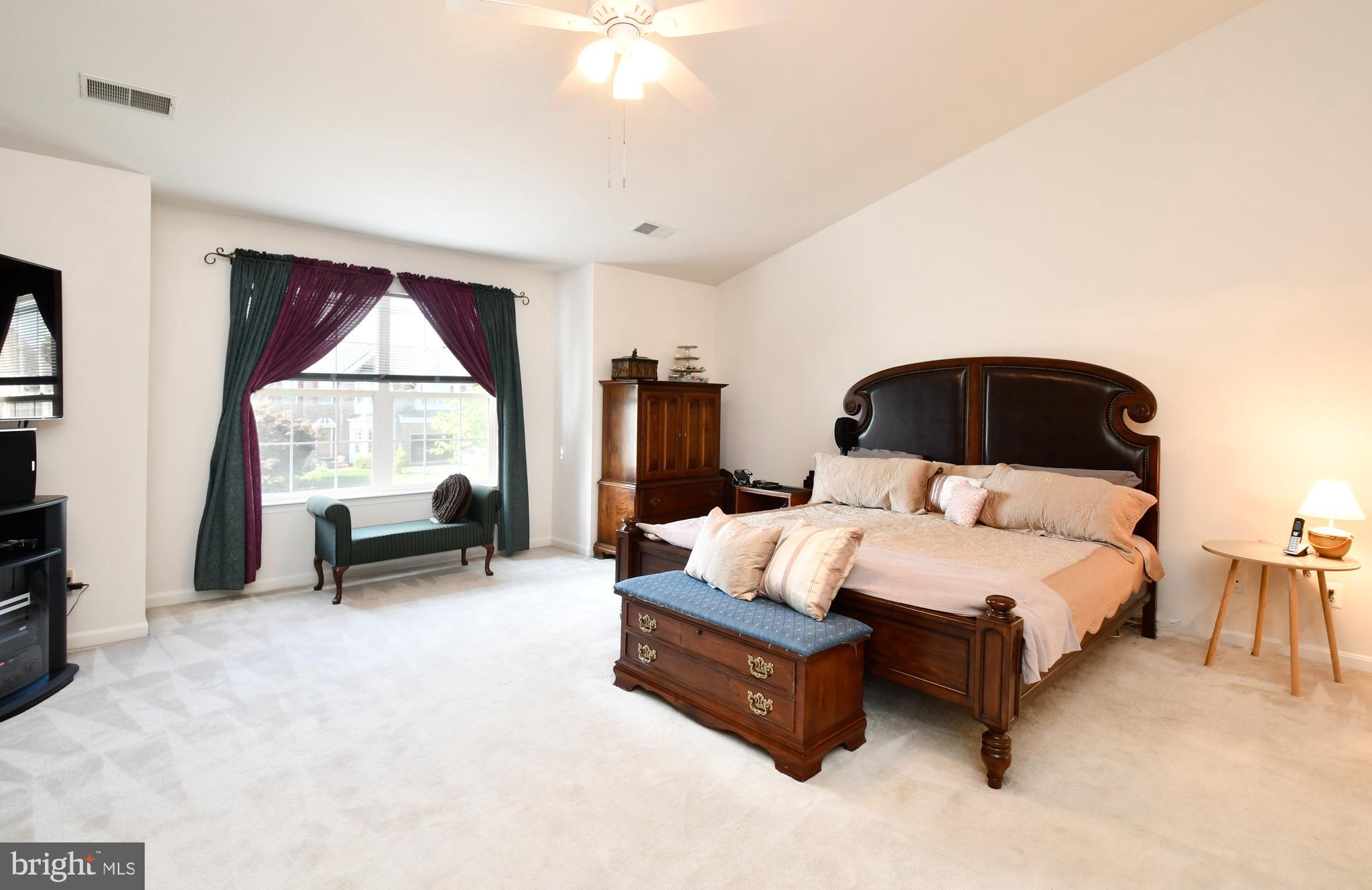 SHEFFIELD MANOR - Residential Lease