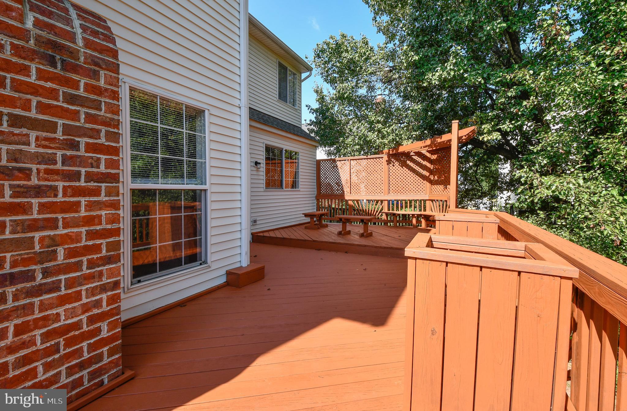 SHEFFIELD MANOR - Residential Lease