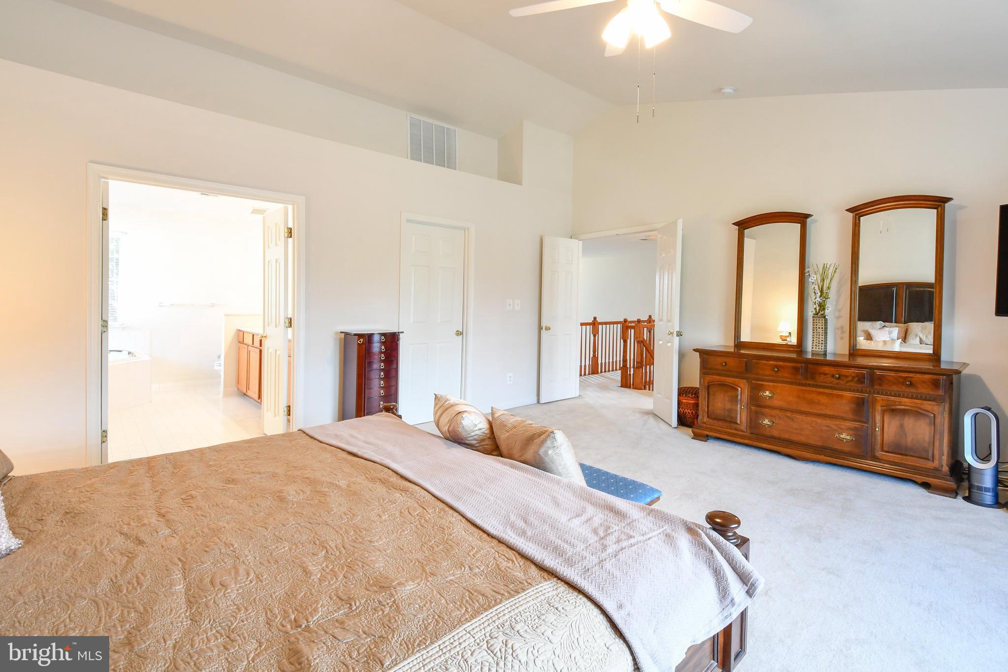 SHEFFIELD MANOR - Residential Lease