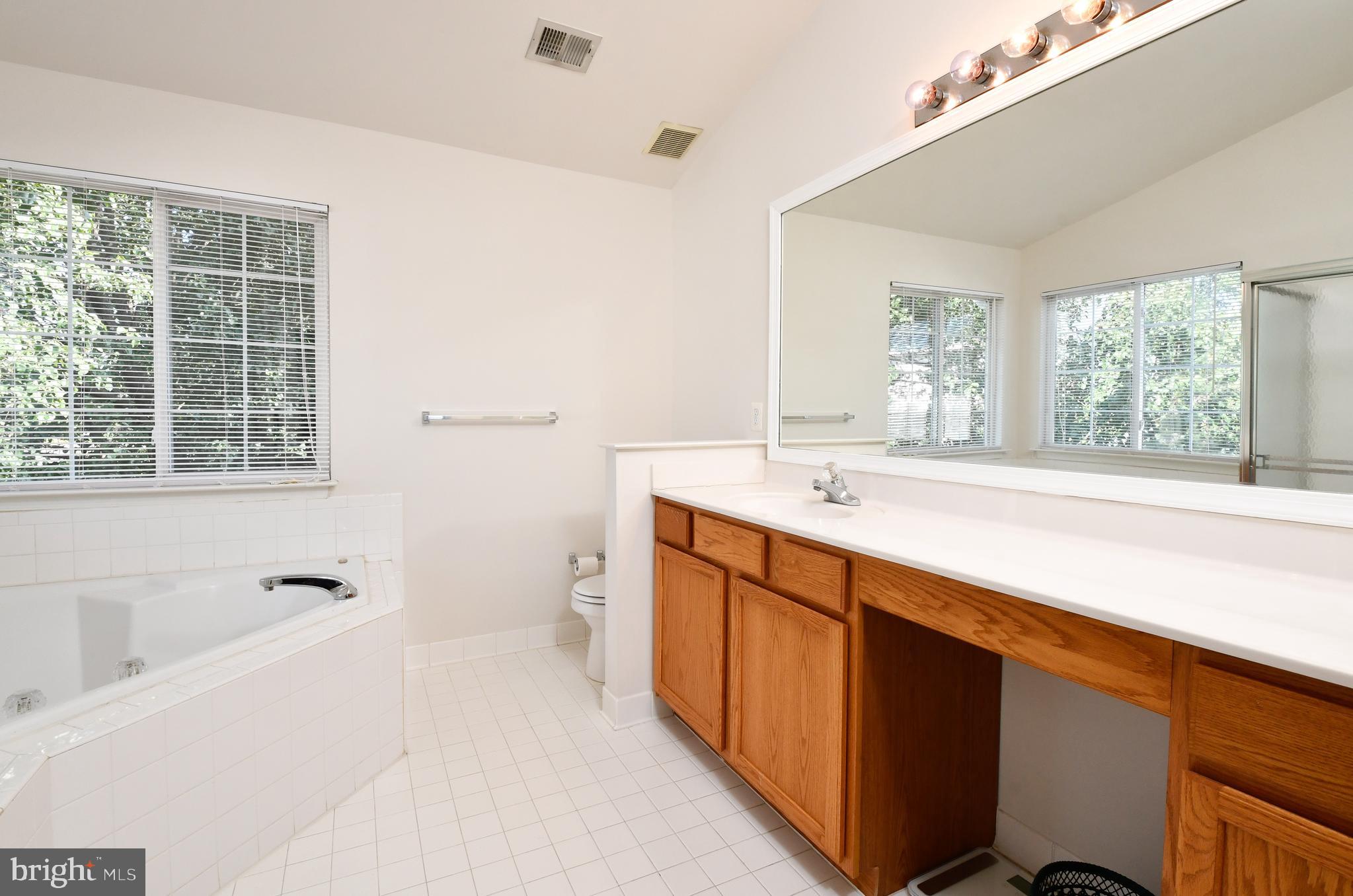 SHEFFIELD MANOR - Residential Lease