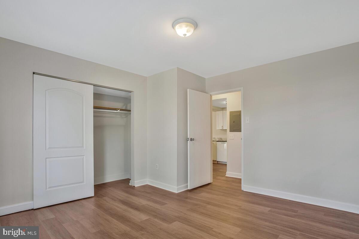 RIVA COMMONS - Residential Lease