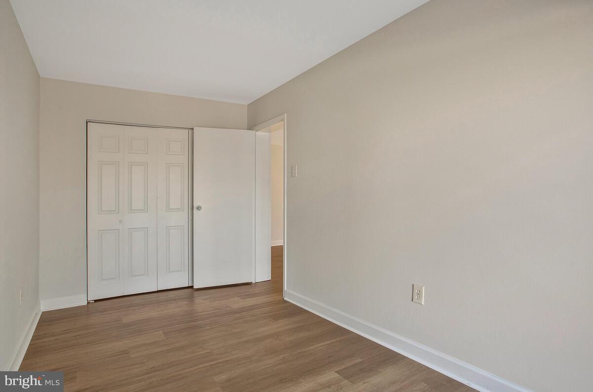 RIVA COMMONS - Residential Lease