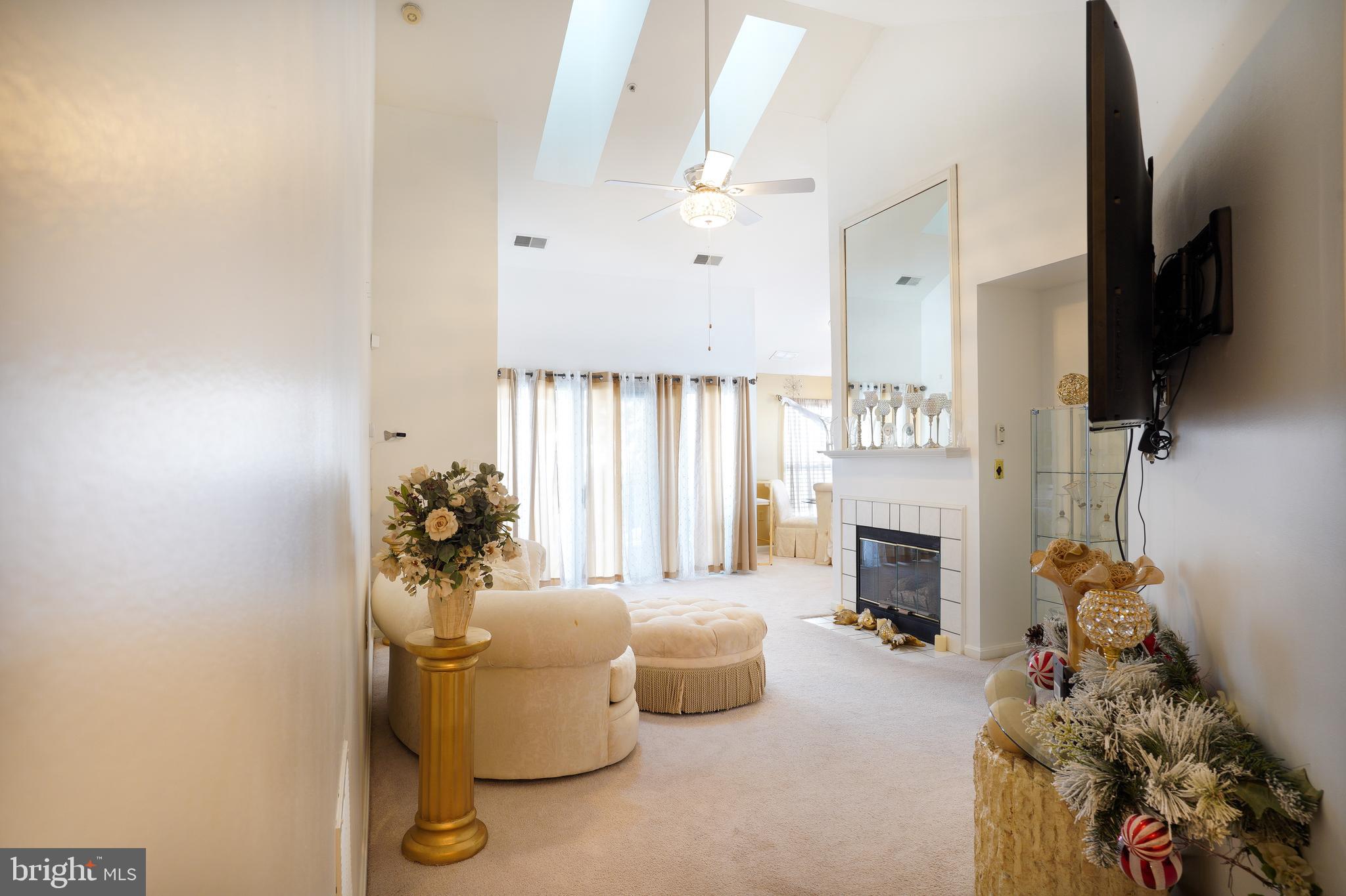 RUSSETT - Residential