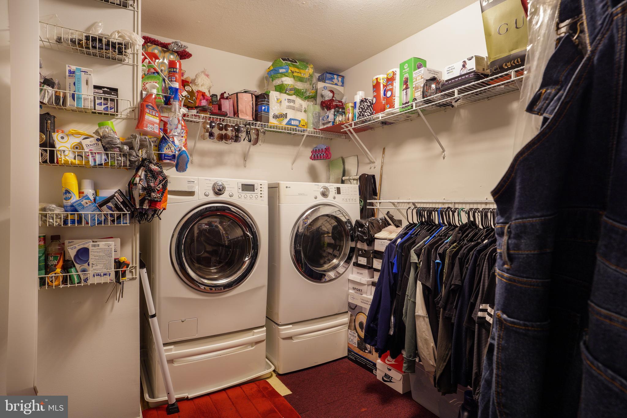 RUSSETT - Residential