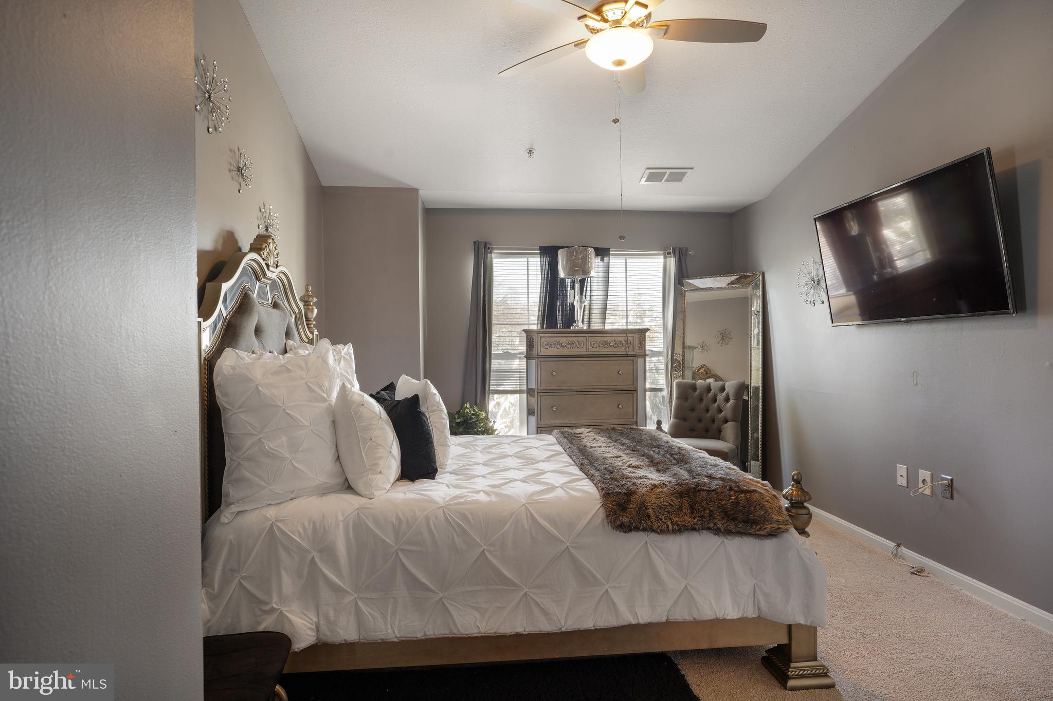 RUSSETT - Residential