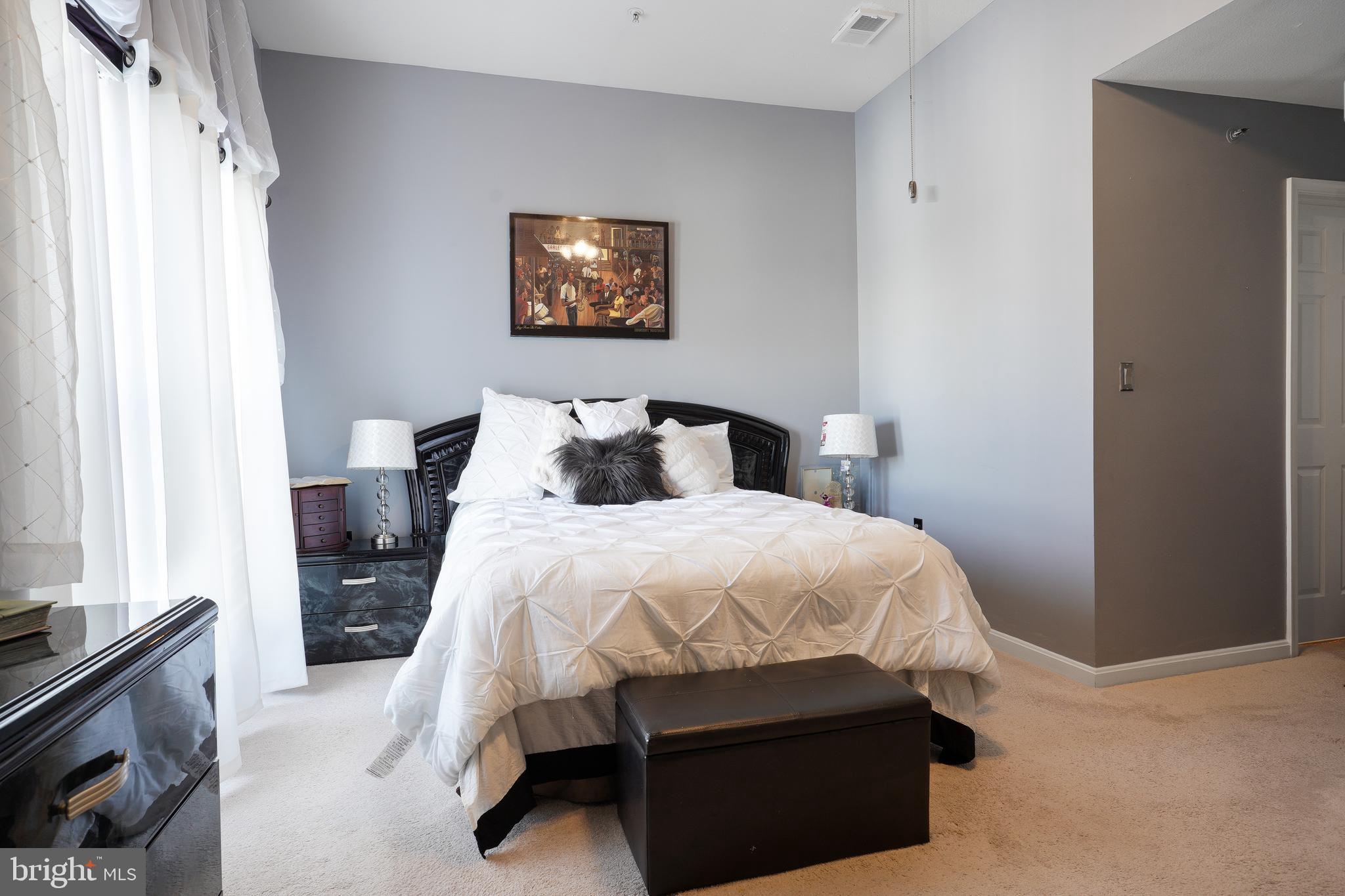 RUSSETT - Residential