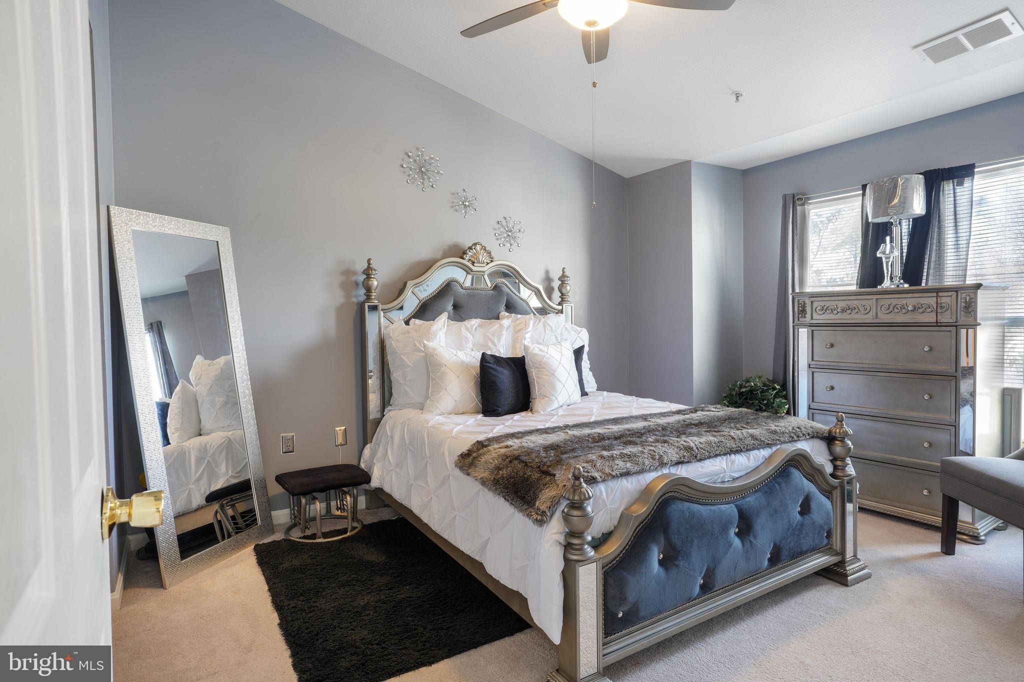 RUSSETT - Residential