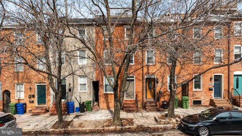 Townhouse For Sale - 2214 Fleet Street<br/> BALTIMORE, MD 21231