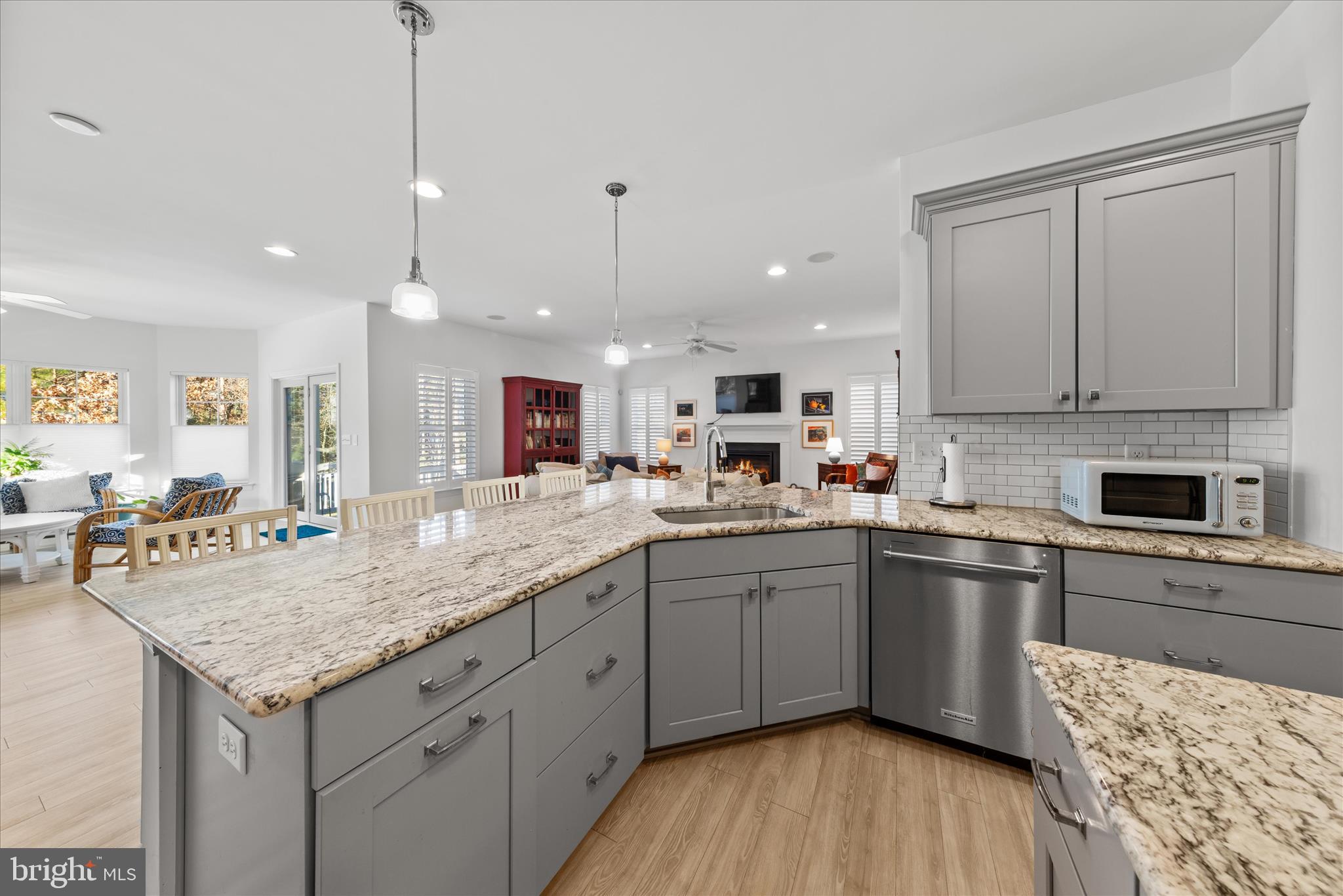 HAWTHORNE - Residential