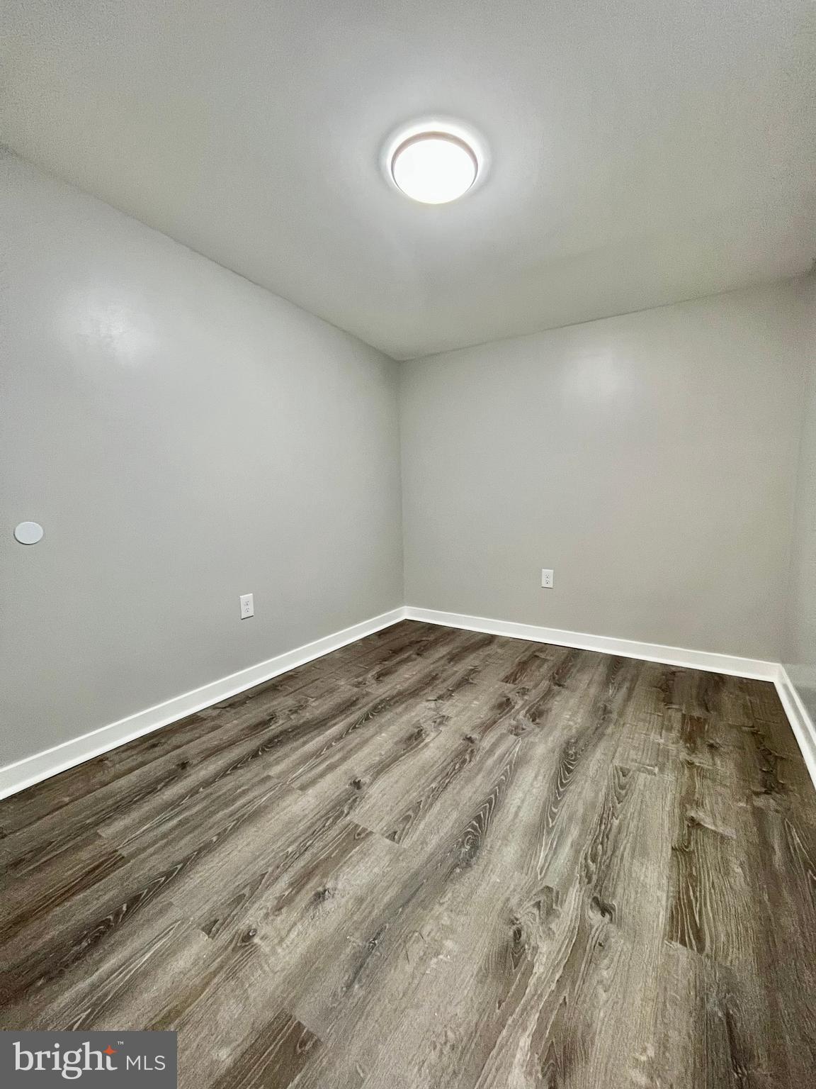 EAST KENSINGTON - Residential