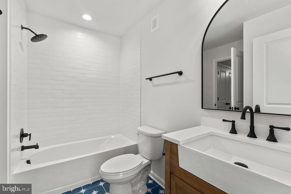 HICKORY RIDGE - Residential