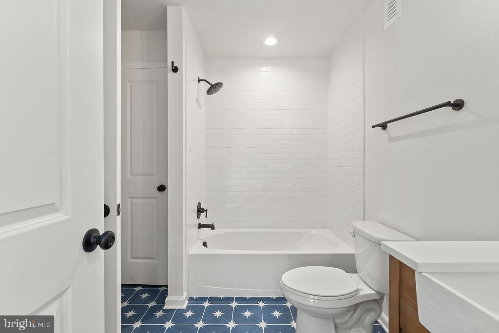 HICKORY RIDGE - Residential