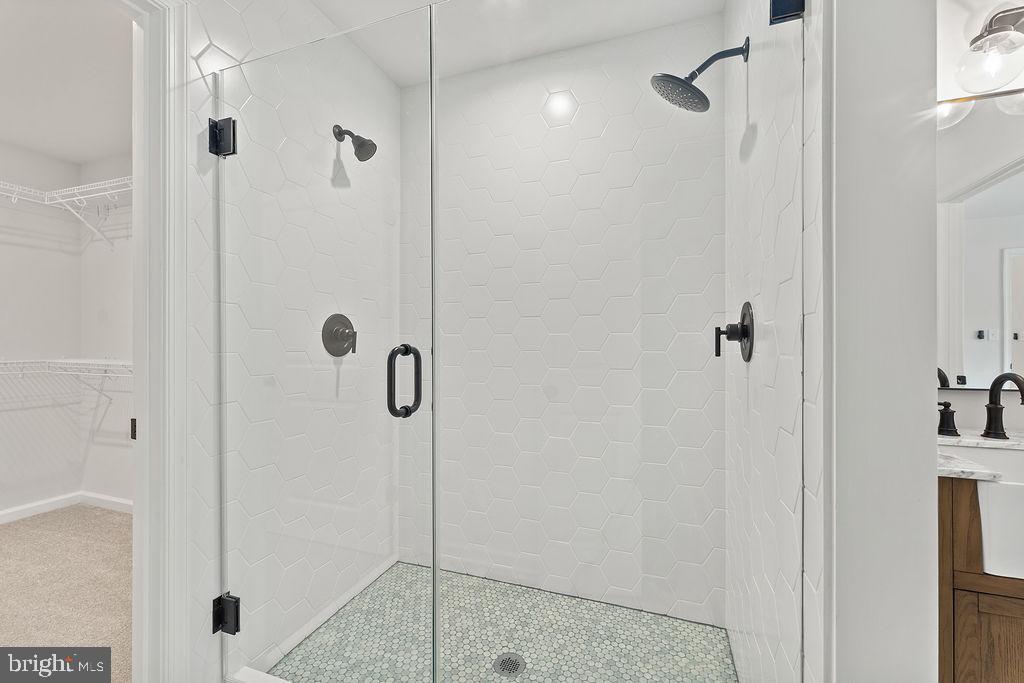 HICKORY RIDGE - Residential