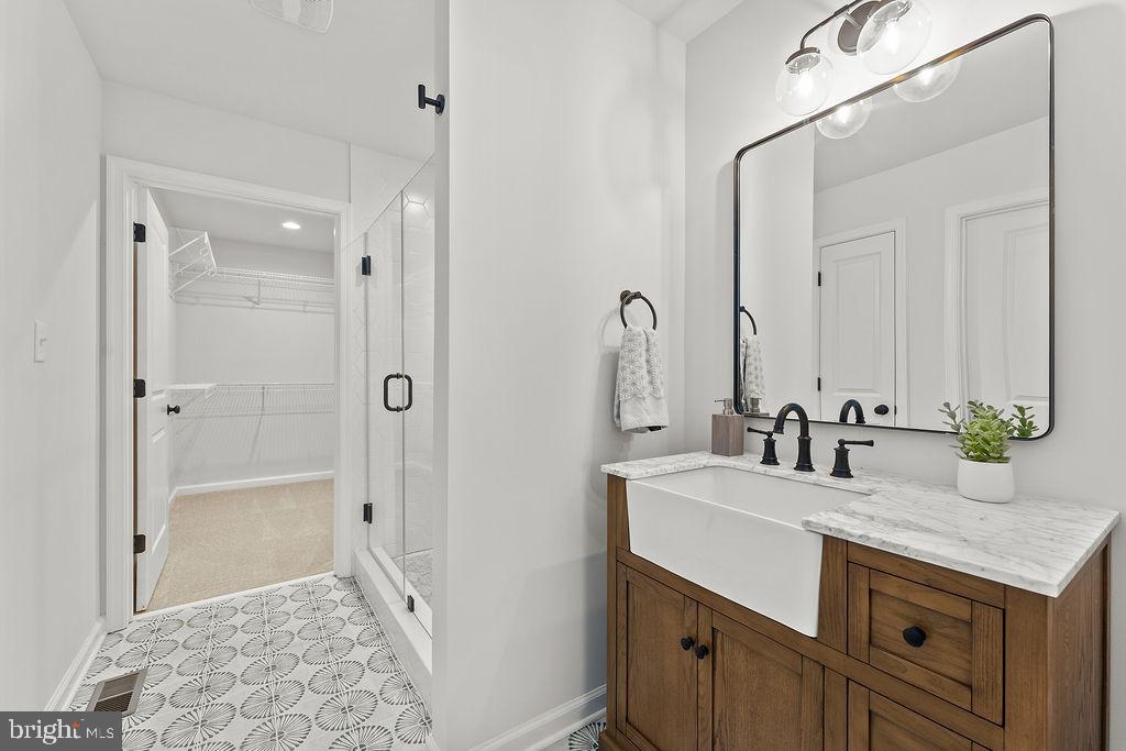 HICKORY RIDGE - Residential