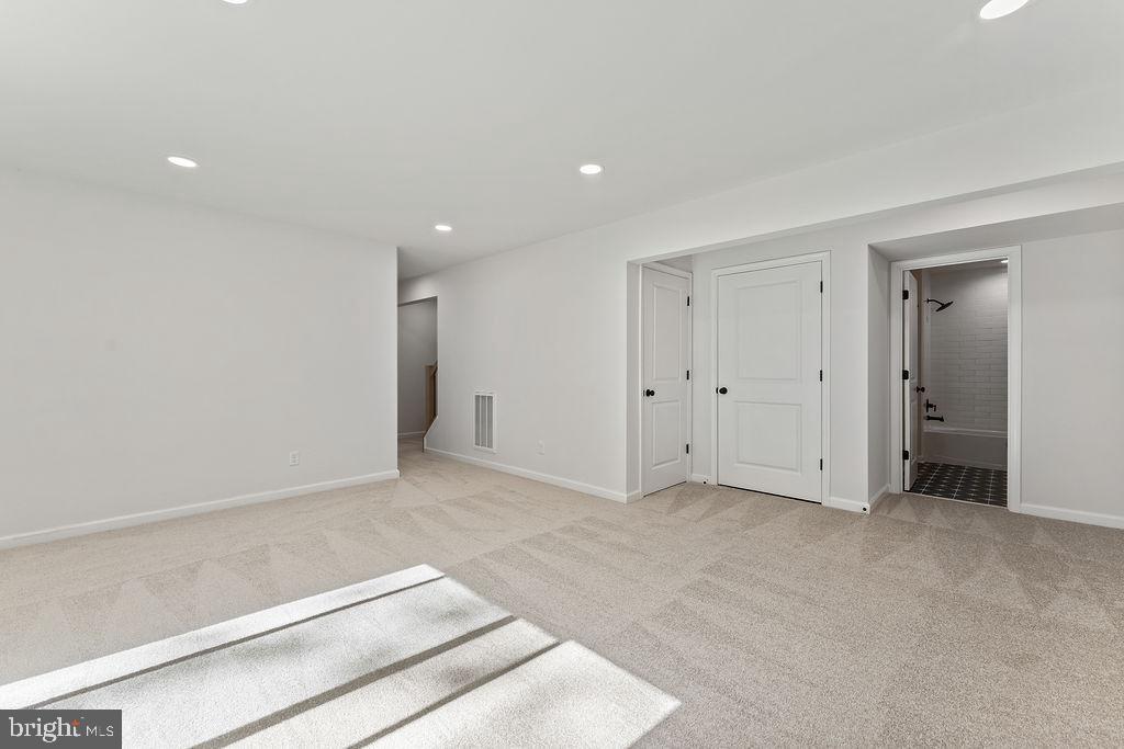 HICKORY RIDGE - Residential