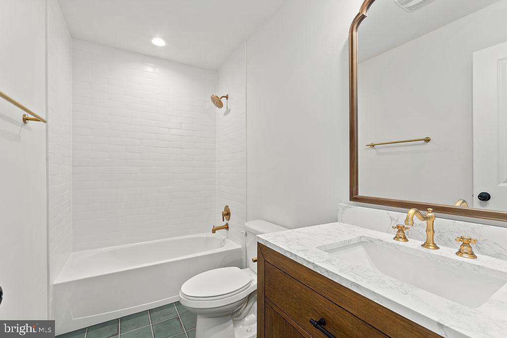 HICKORY RIDGE - Residential