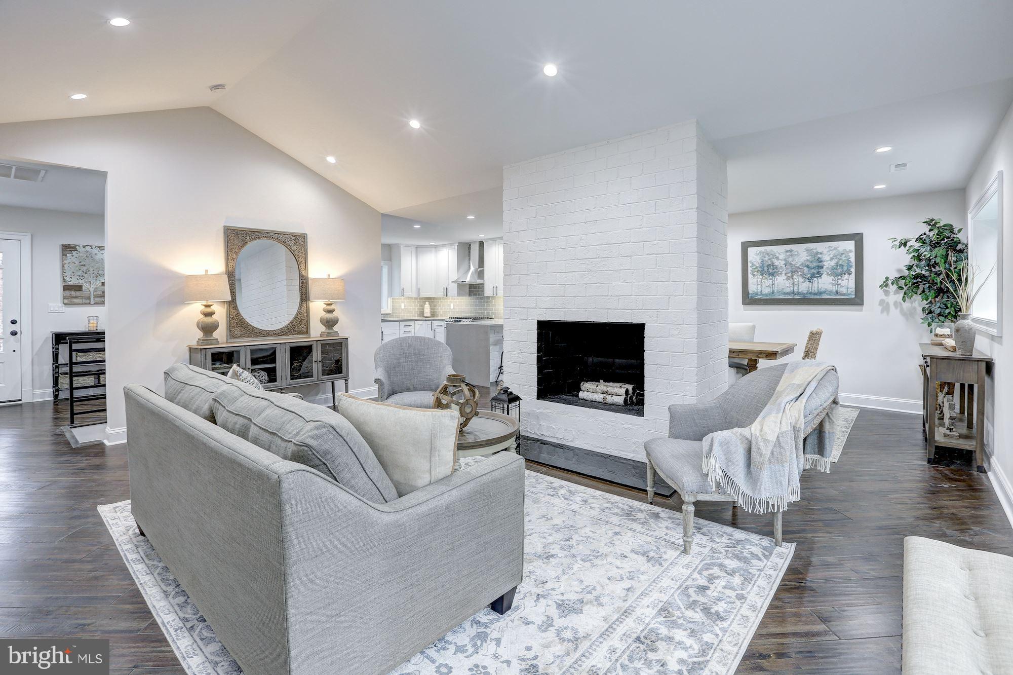 FOREST GLEN PARK - Residential