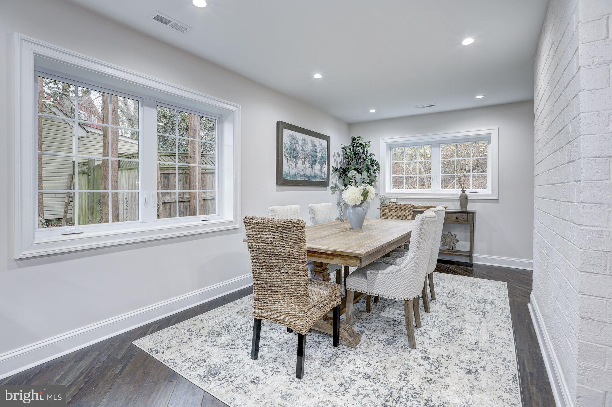 FOREST GLEN PARK - Residential