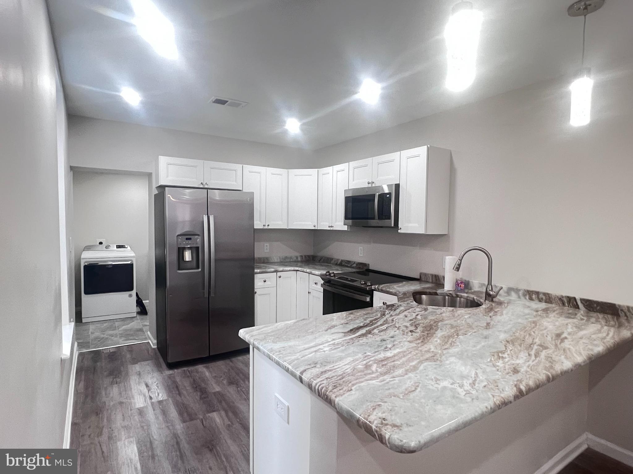 COBBS CREEK - Residential