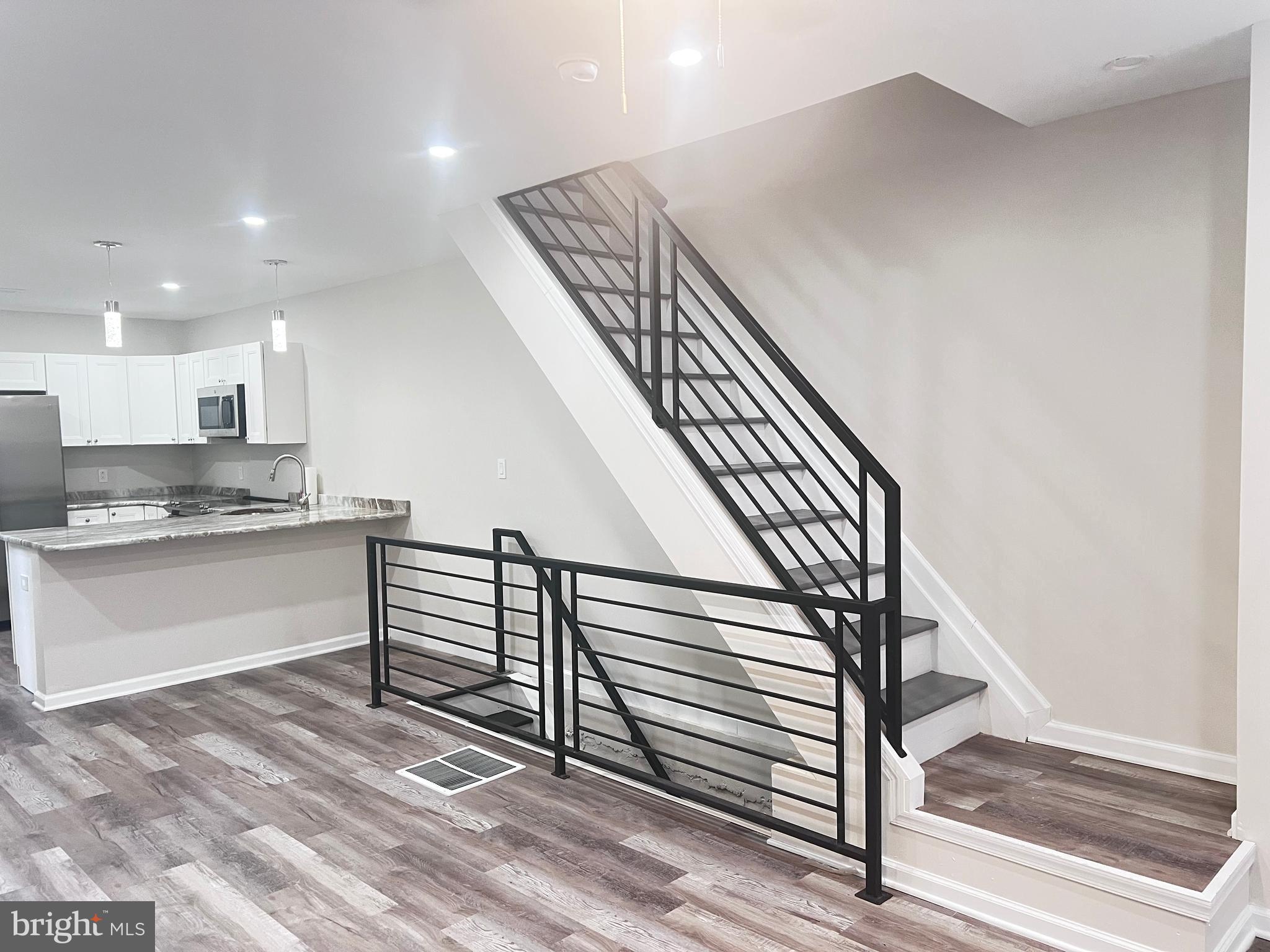 COBBS CREEK - Residential