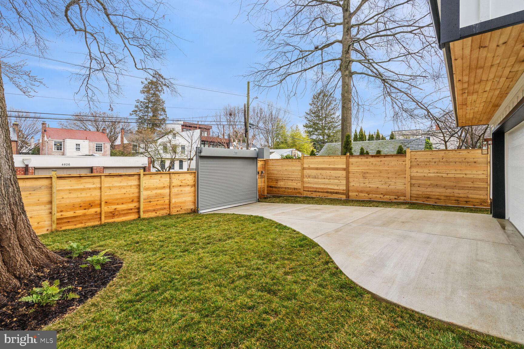 FRIENDSHIP HEIGHTS - Residential