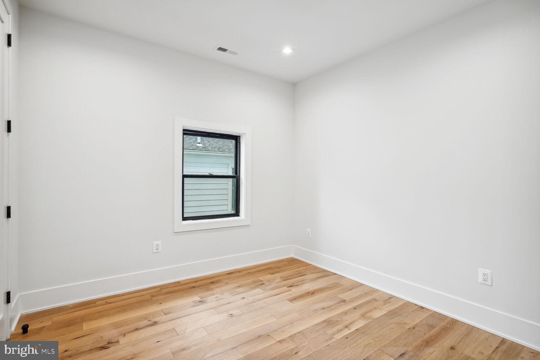 FRIENDSHIP HEIGHTS - Residential