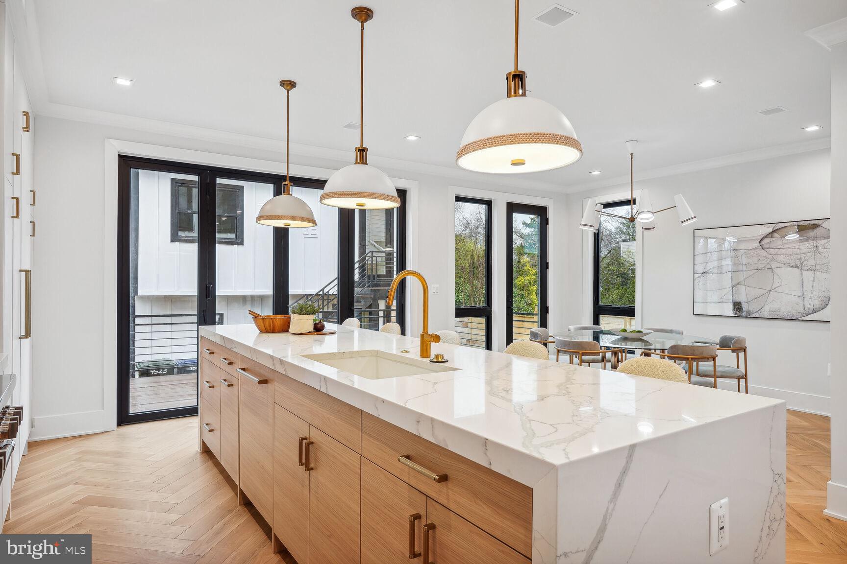 FRIENDSHIP HEIGHTS - Residential