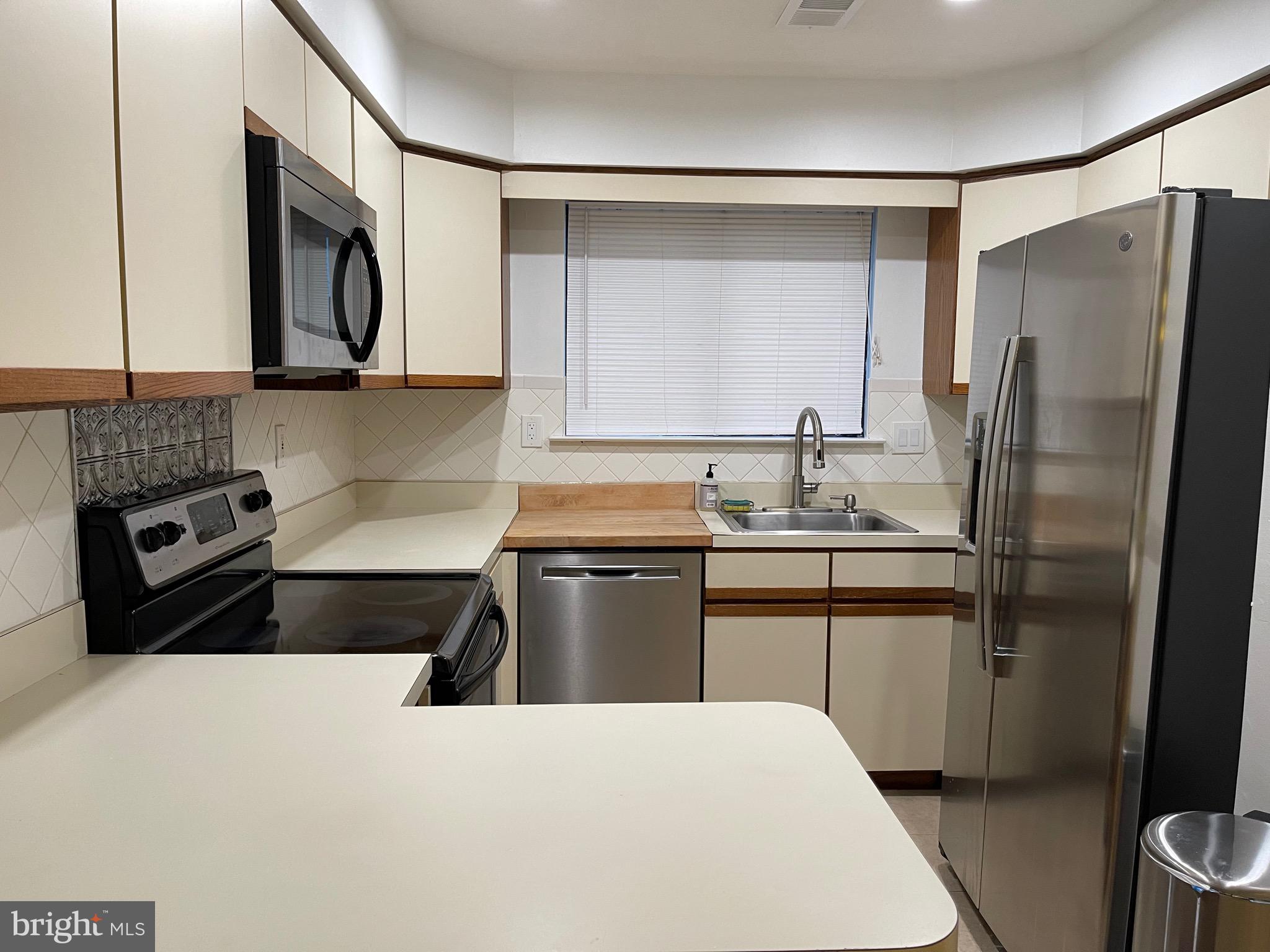 BROOKSIDE - Residential Lease