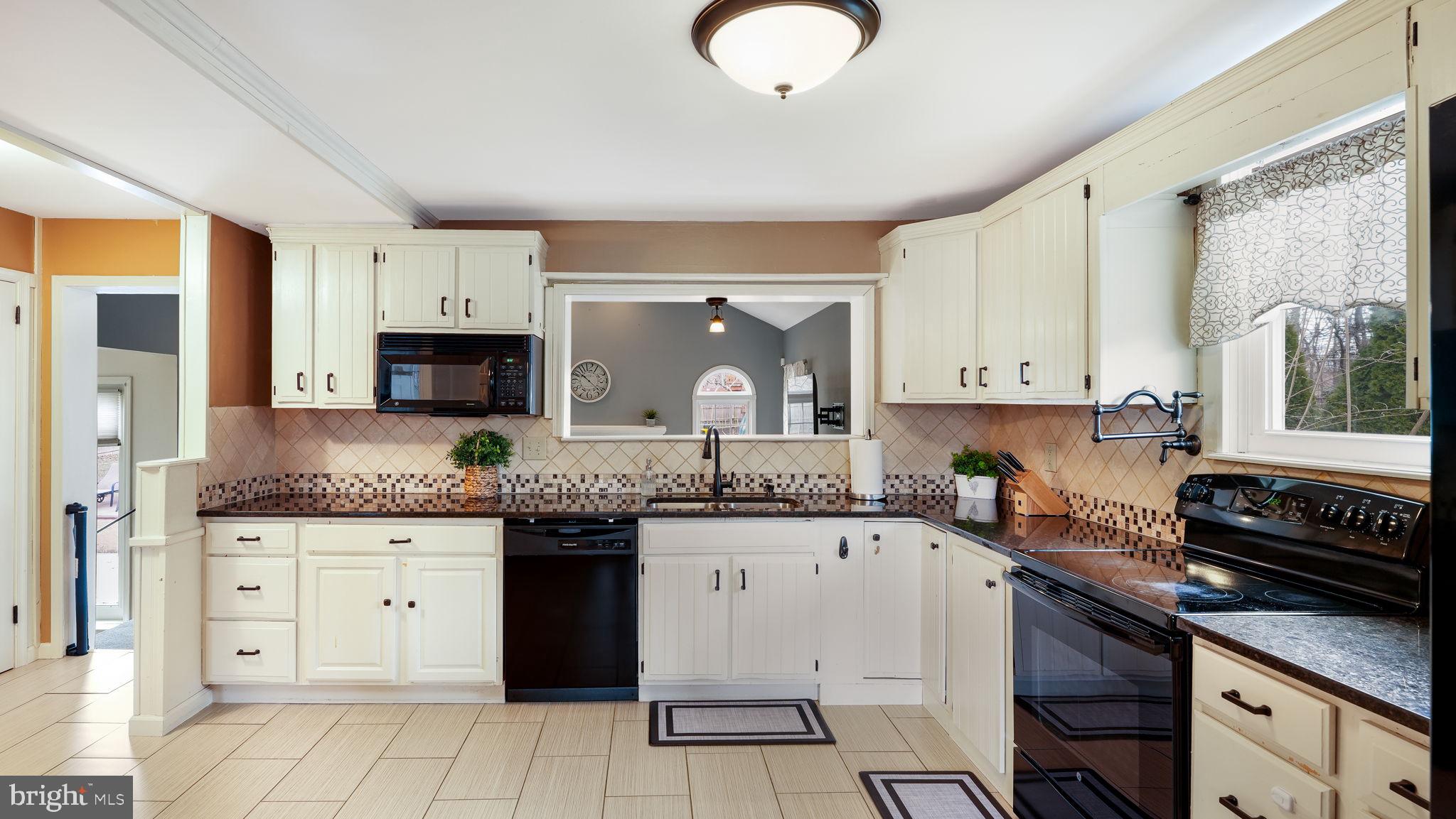 MERRYBROOK - Residential