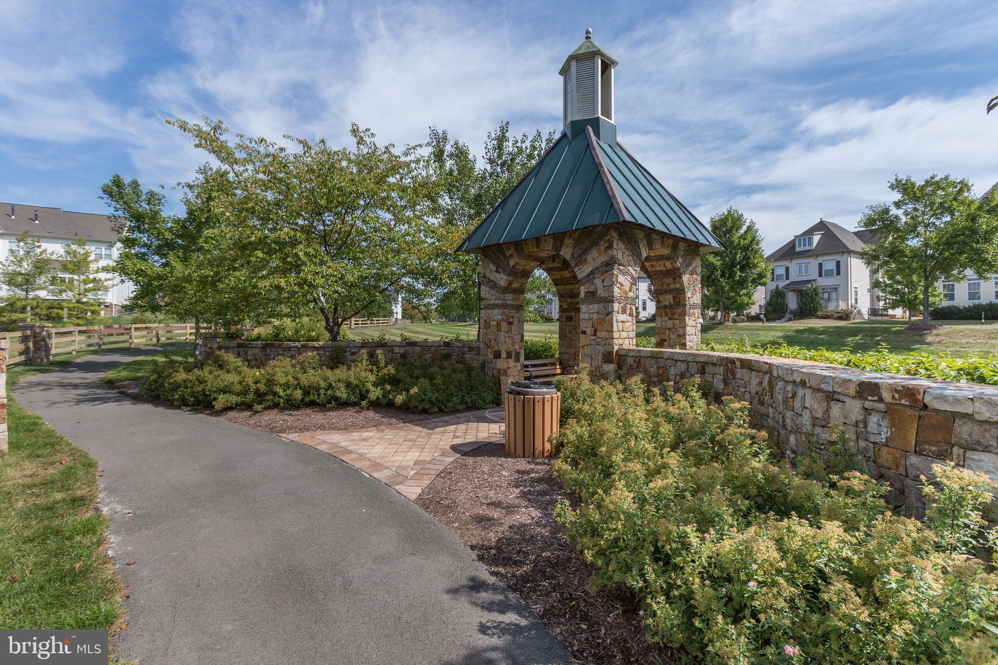 STONE RIDGE - Residential
