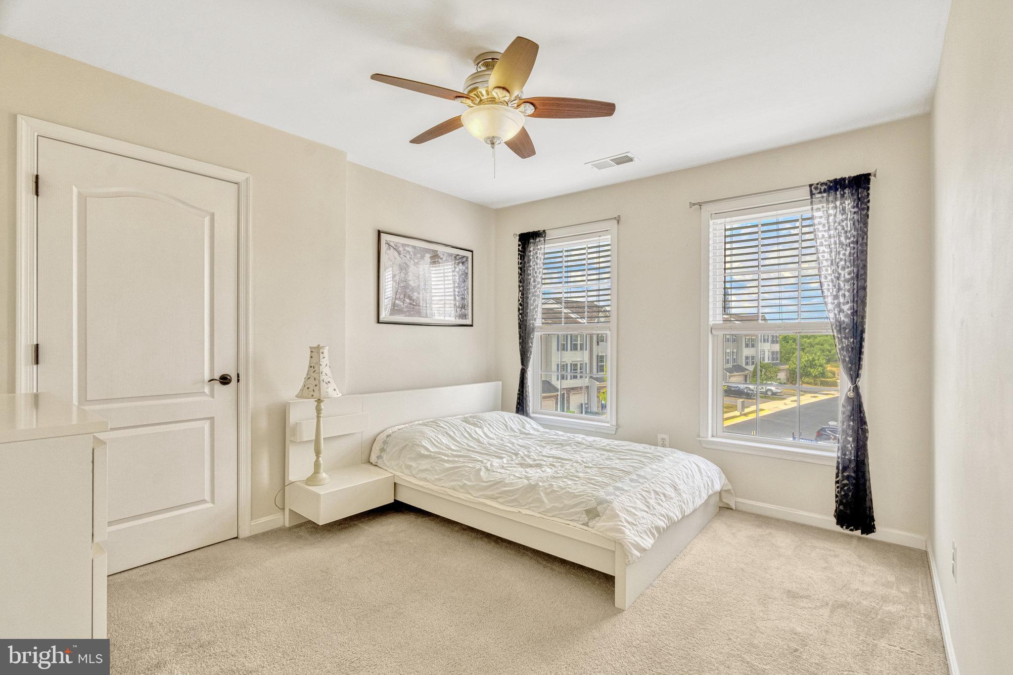 STONE RIDGE - Residential