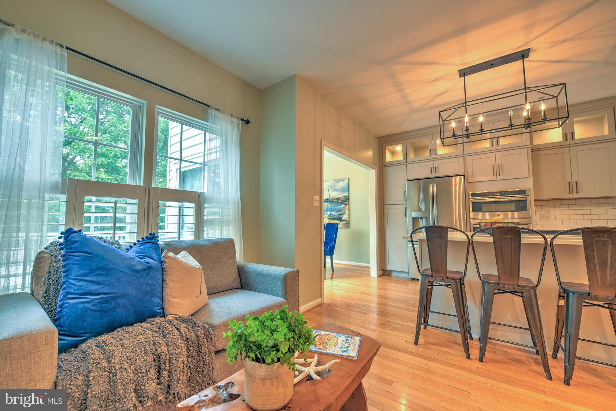 CROFTON MANOR - Residential