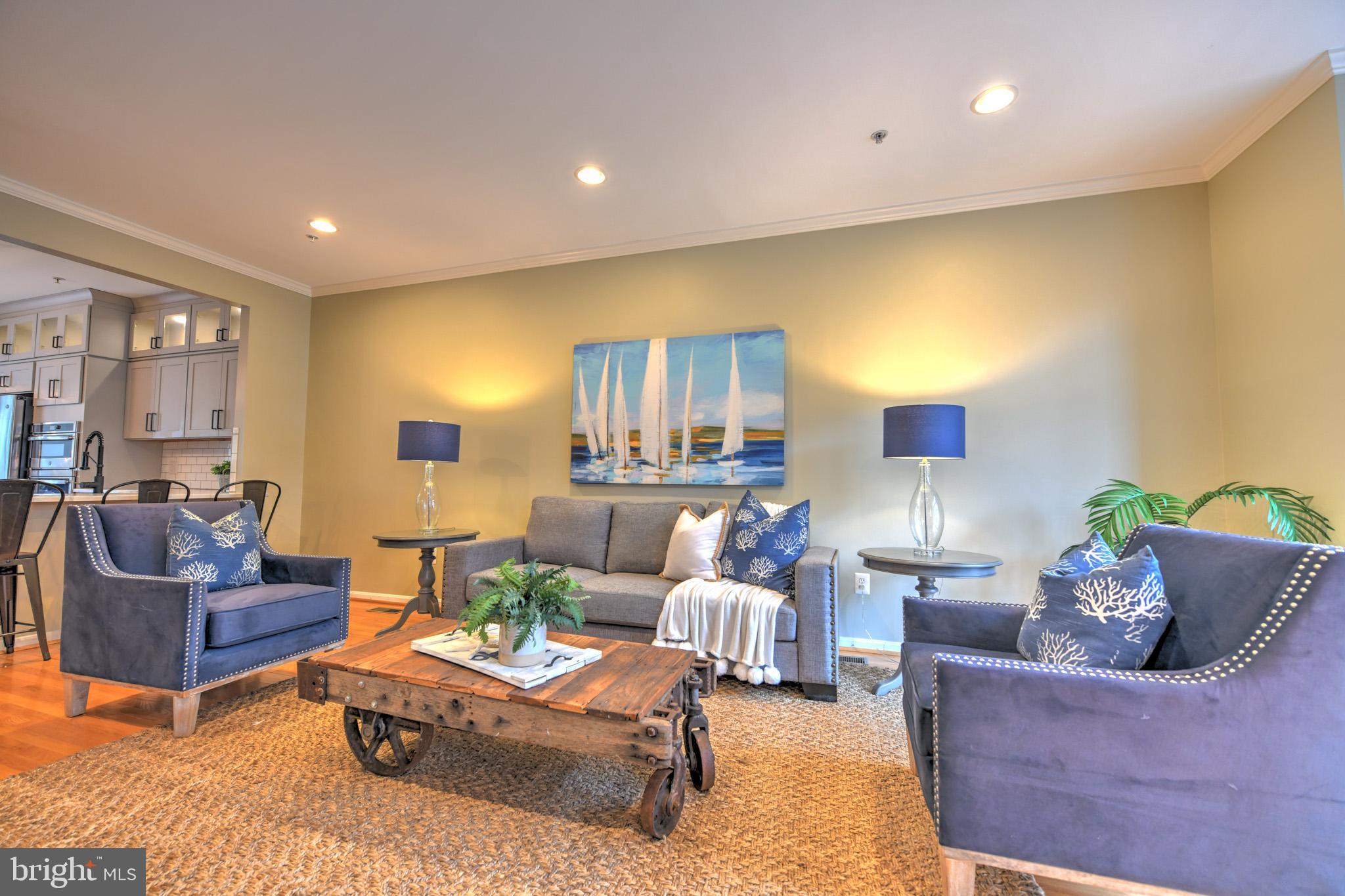 CROFTON MANOR - Residential