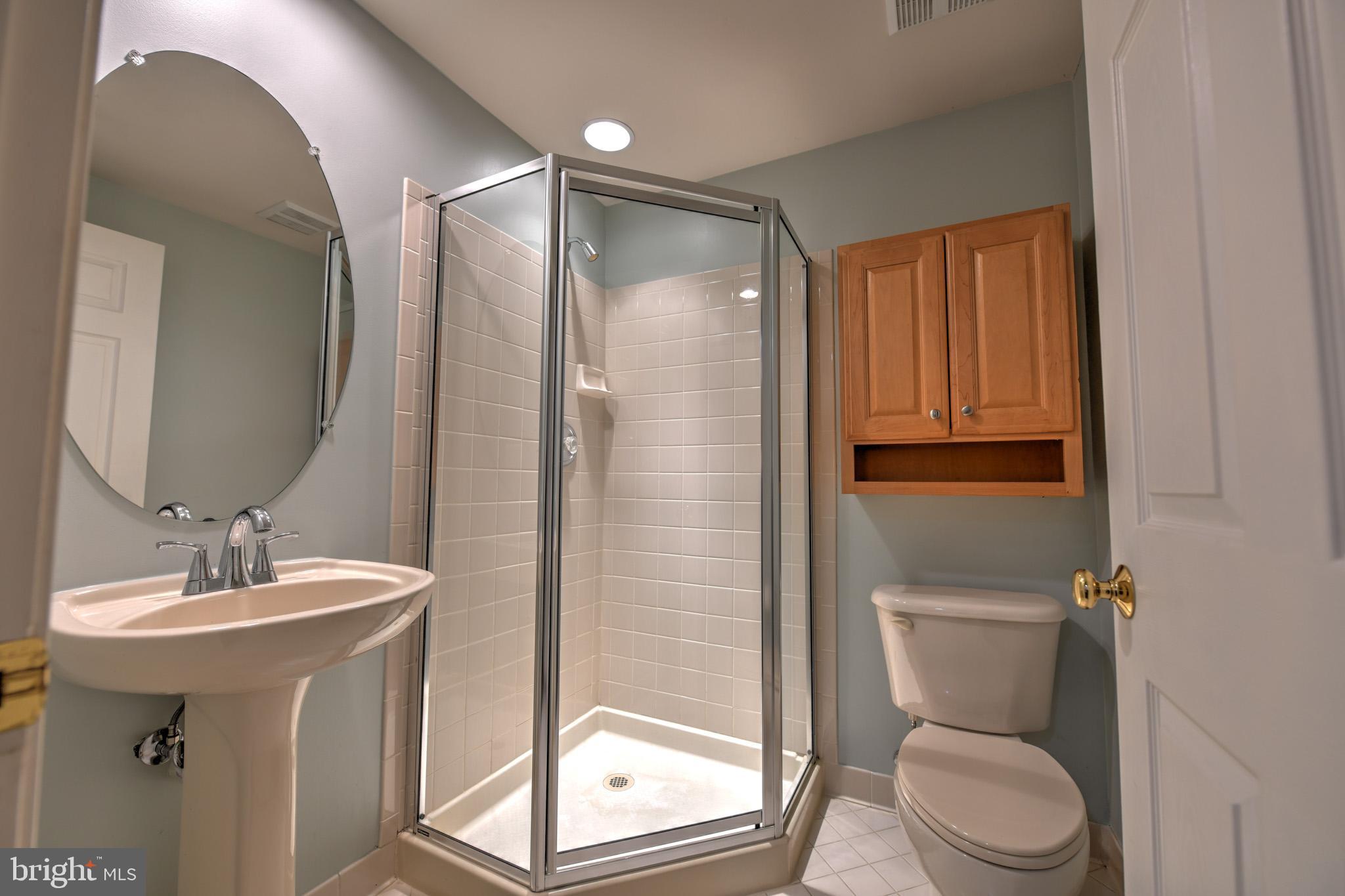 CROFTON MANOR - Residential