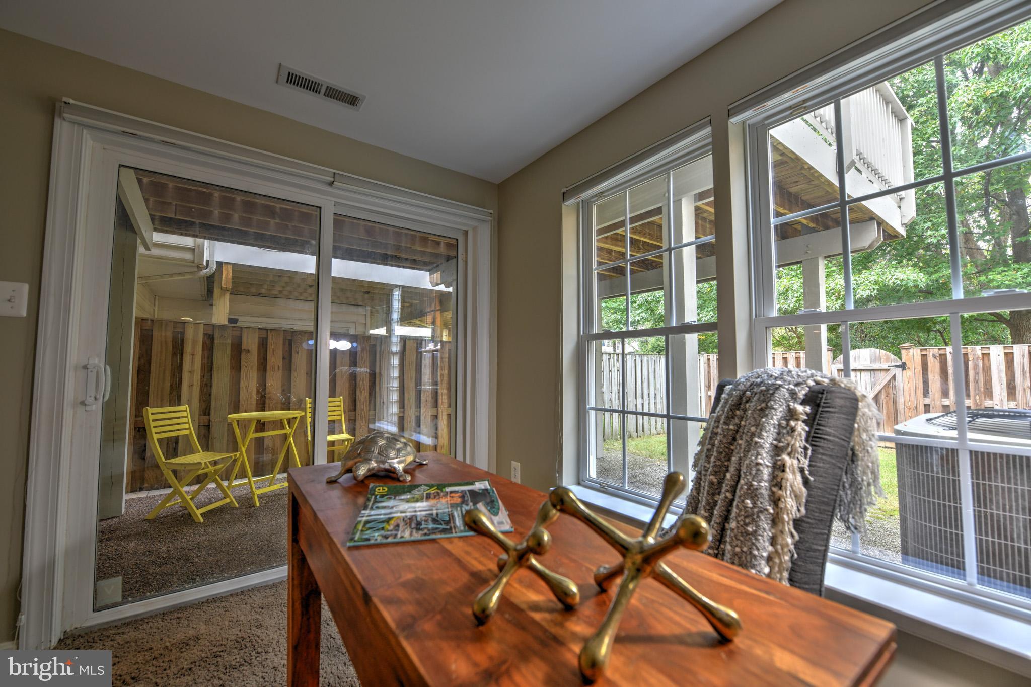 CROFTON MANOR - Residential