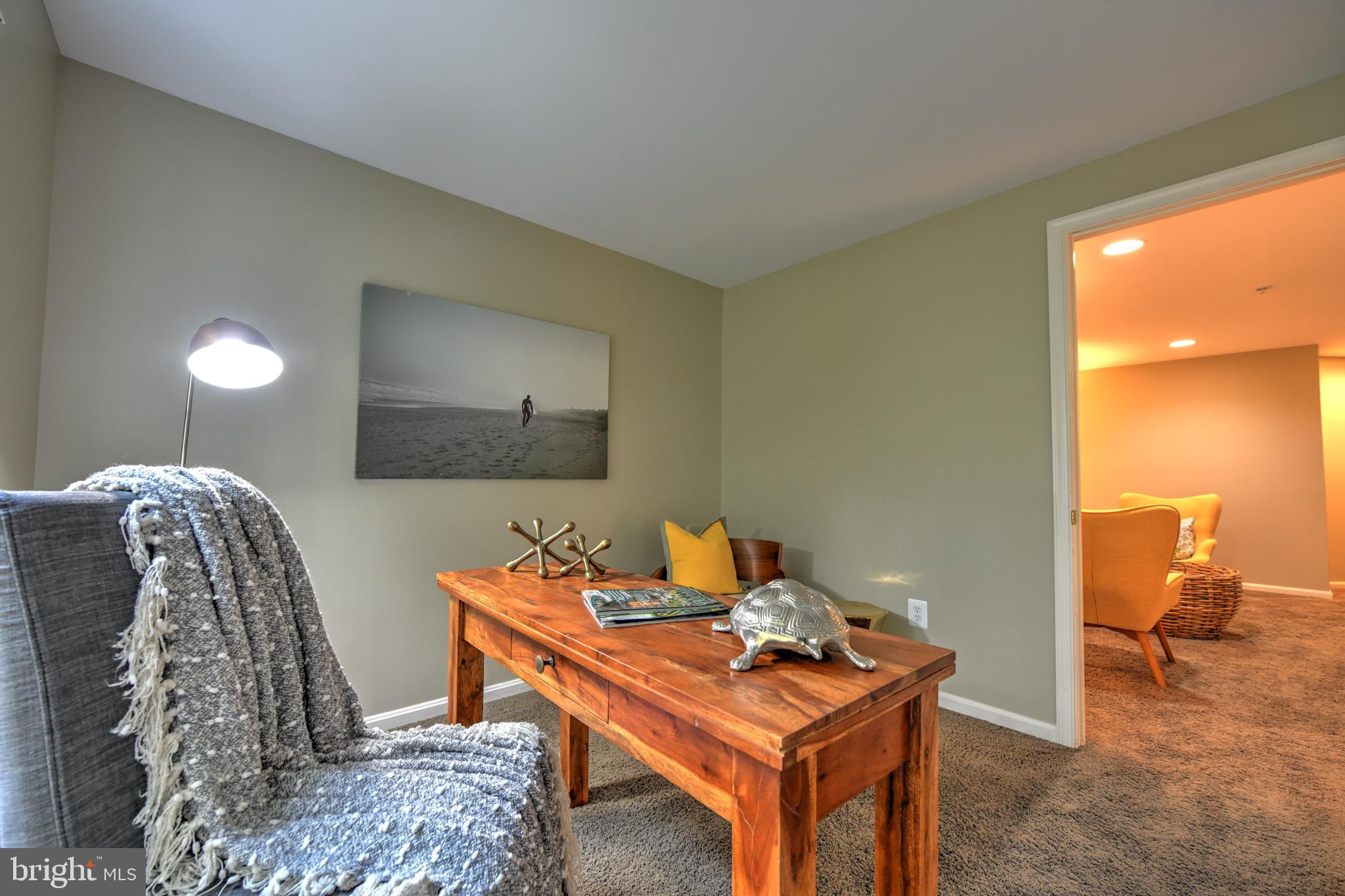 CROFTON MANOR - Residential