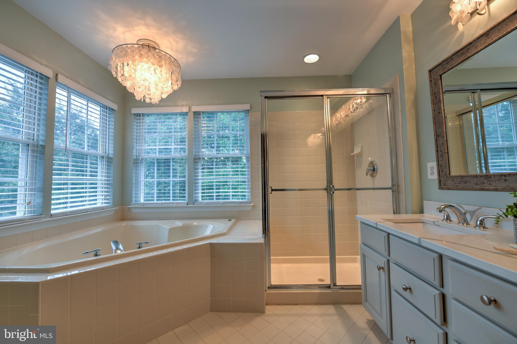 CROFTON MANOR - Residential