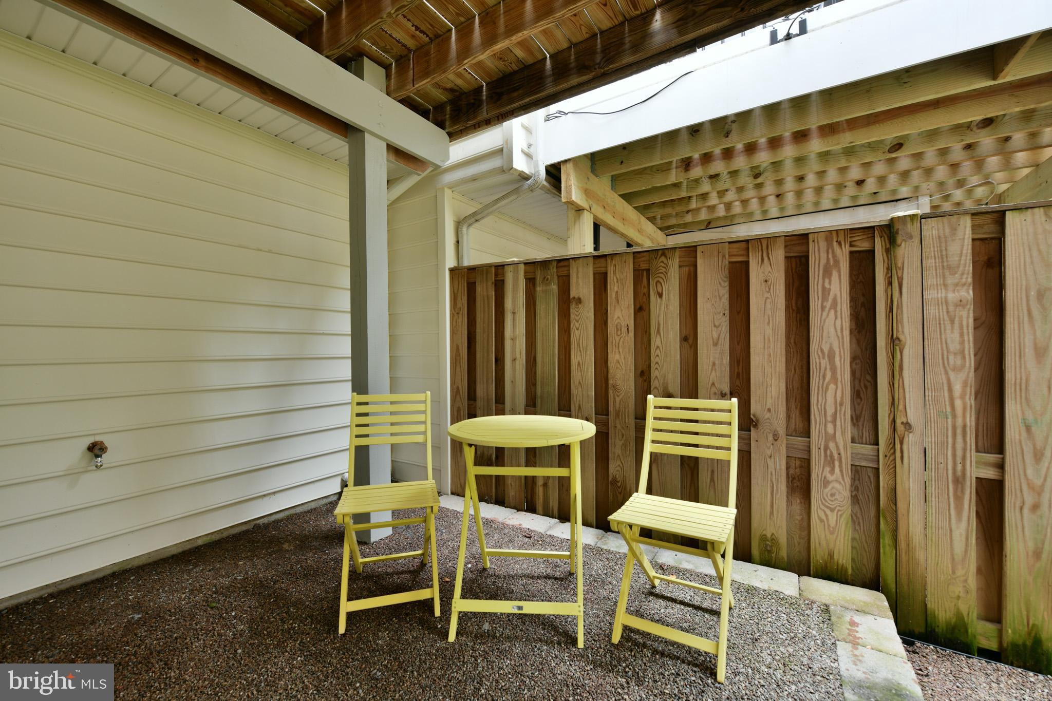 CROFTON MANOR - Residential