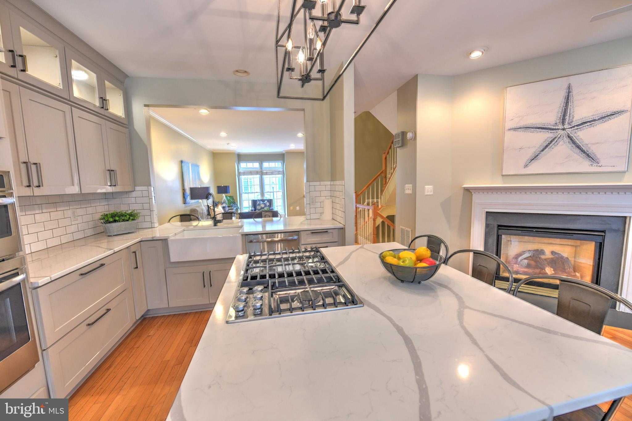 CROFTON MANOR - Residential