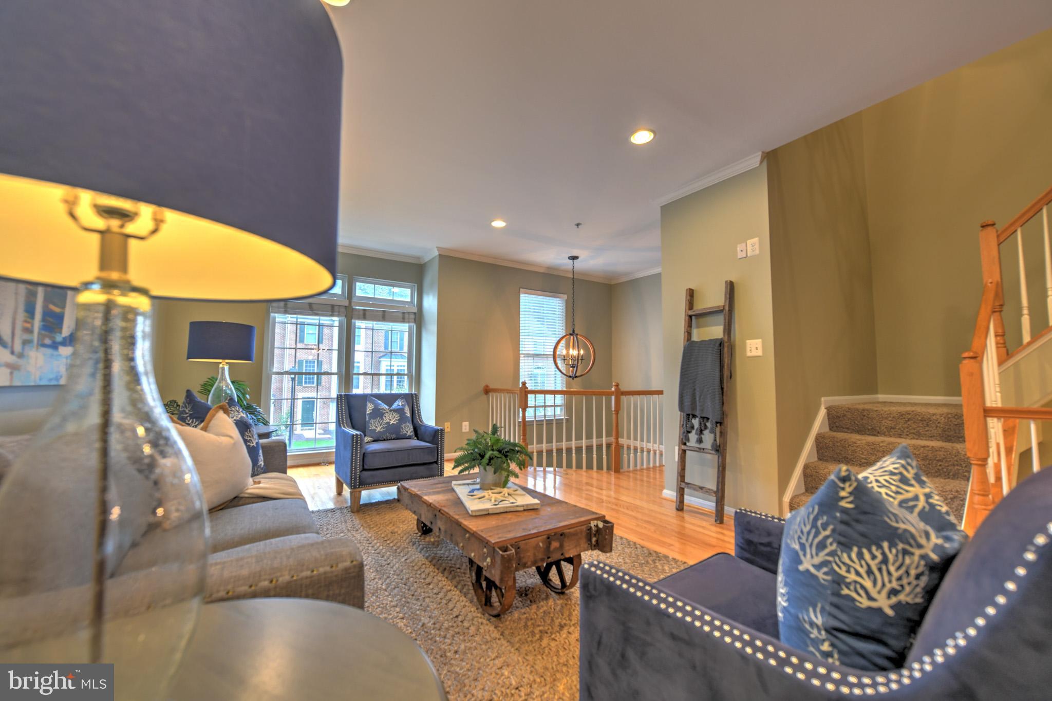 CROFTON MANOR - Residential