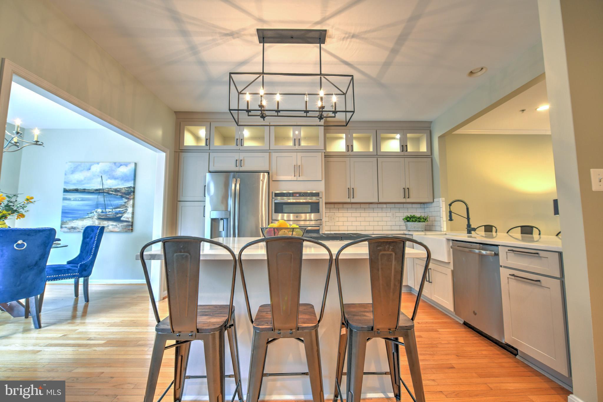 CROFTON MANOR - Residential