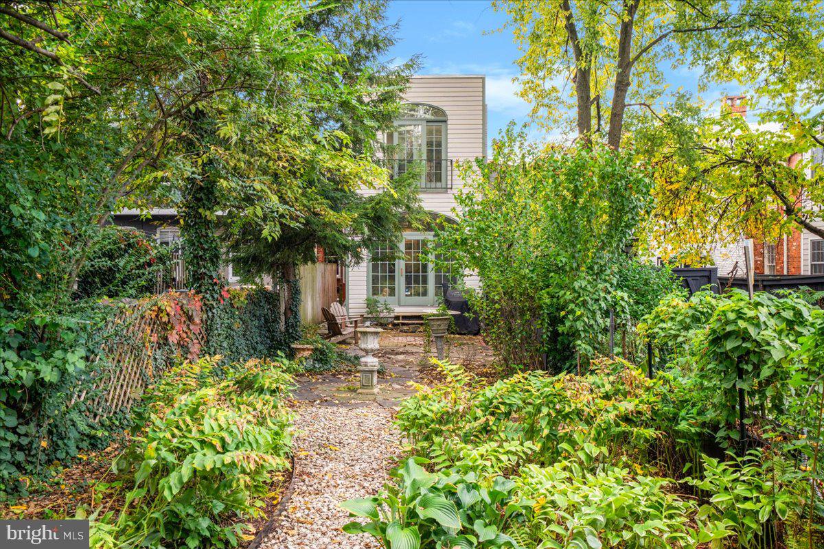 DOWNTOWN FREDERICK - Residential