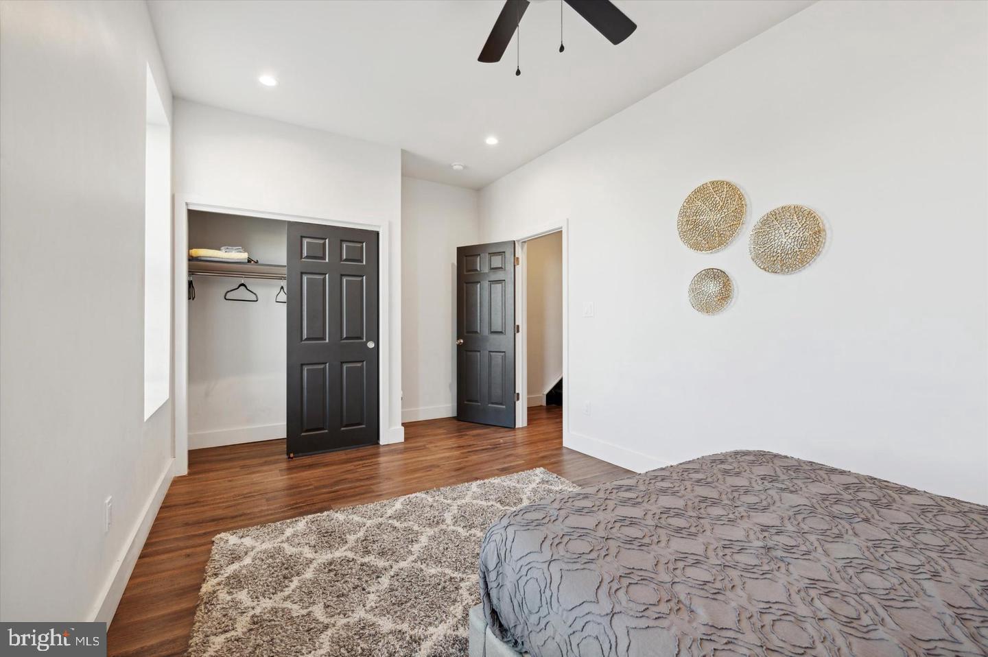 UNIVERSITY CITY - Residential Lease