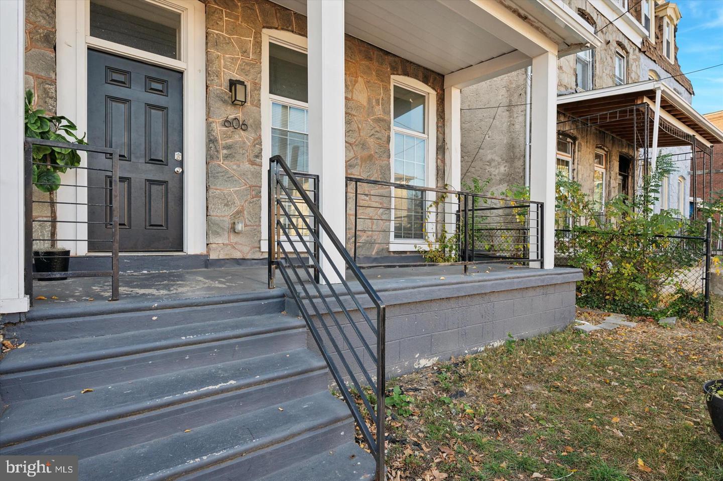 UNIVERSITY CITY - Residential Lease