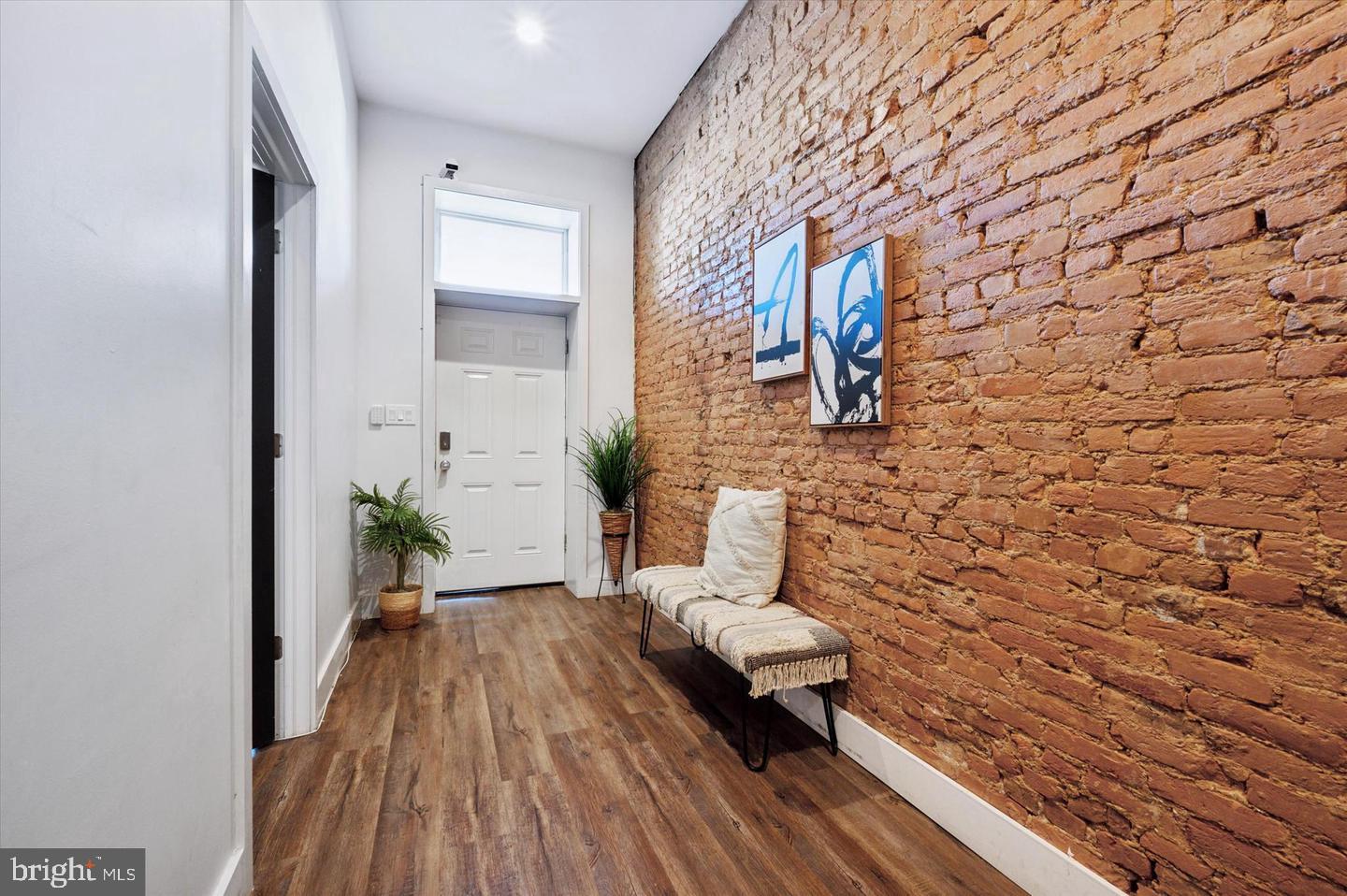 UNIVERSITY CITY - Residential Lease