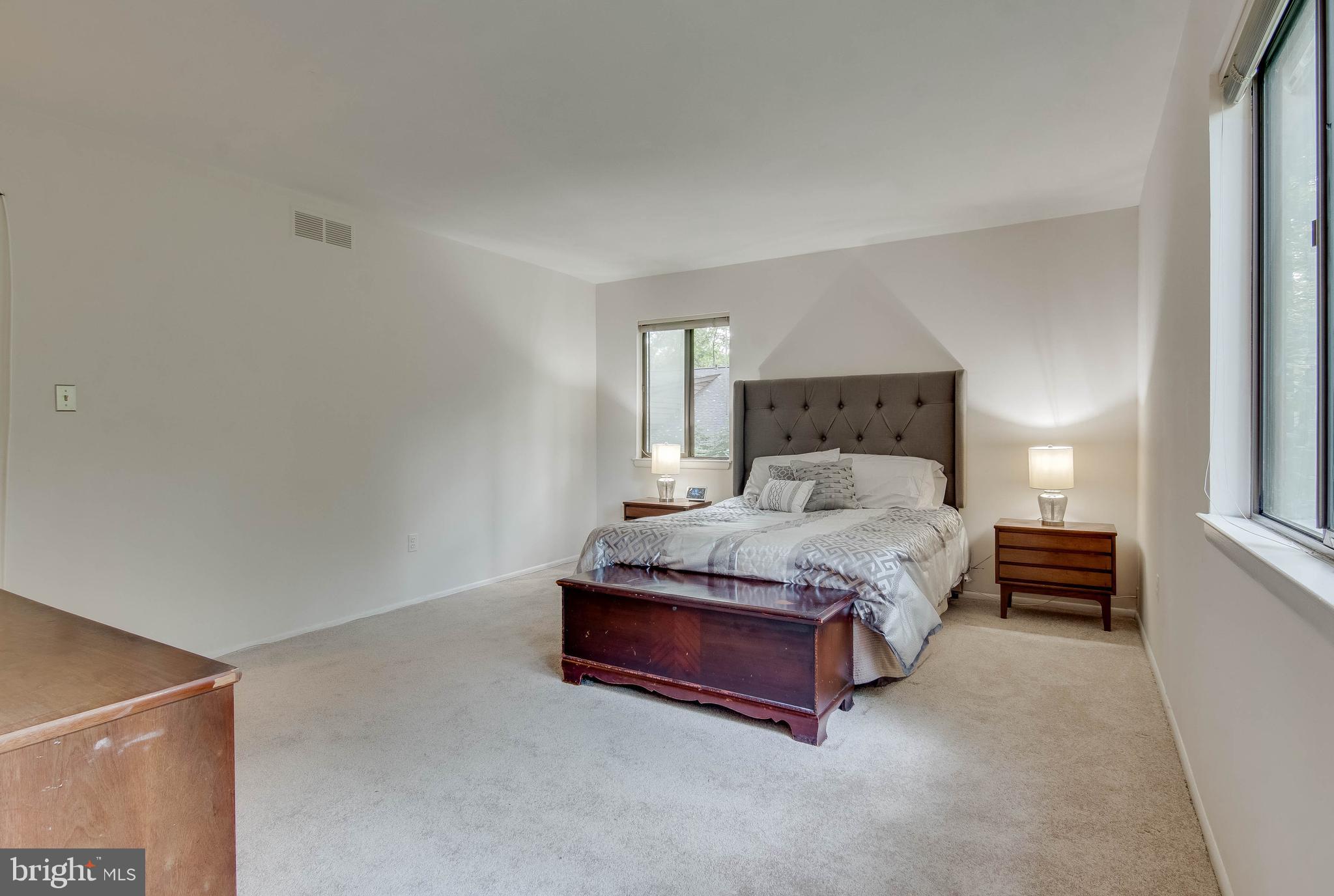 CLEMENS CROSSING - Residential