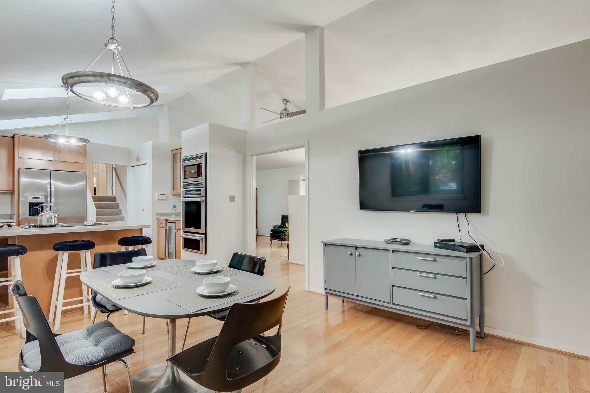 CLEMENS CROSSING - Residential