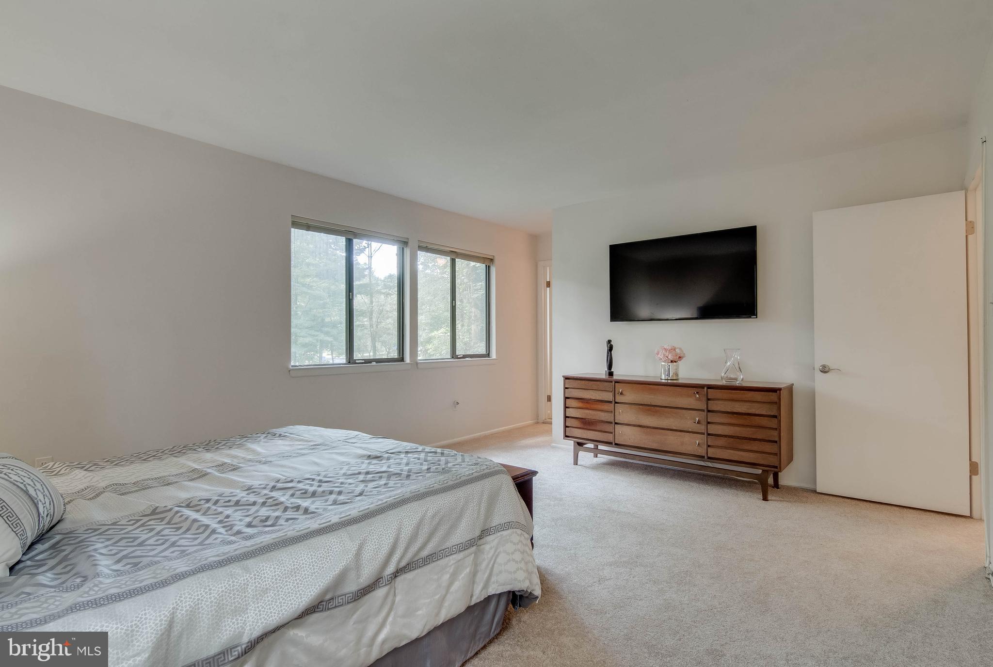 CLEMENS CROSSING - Residential