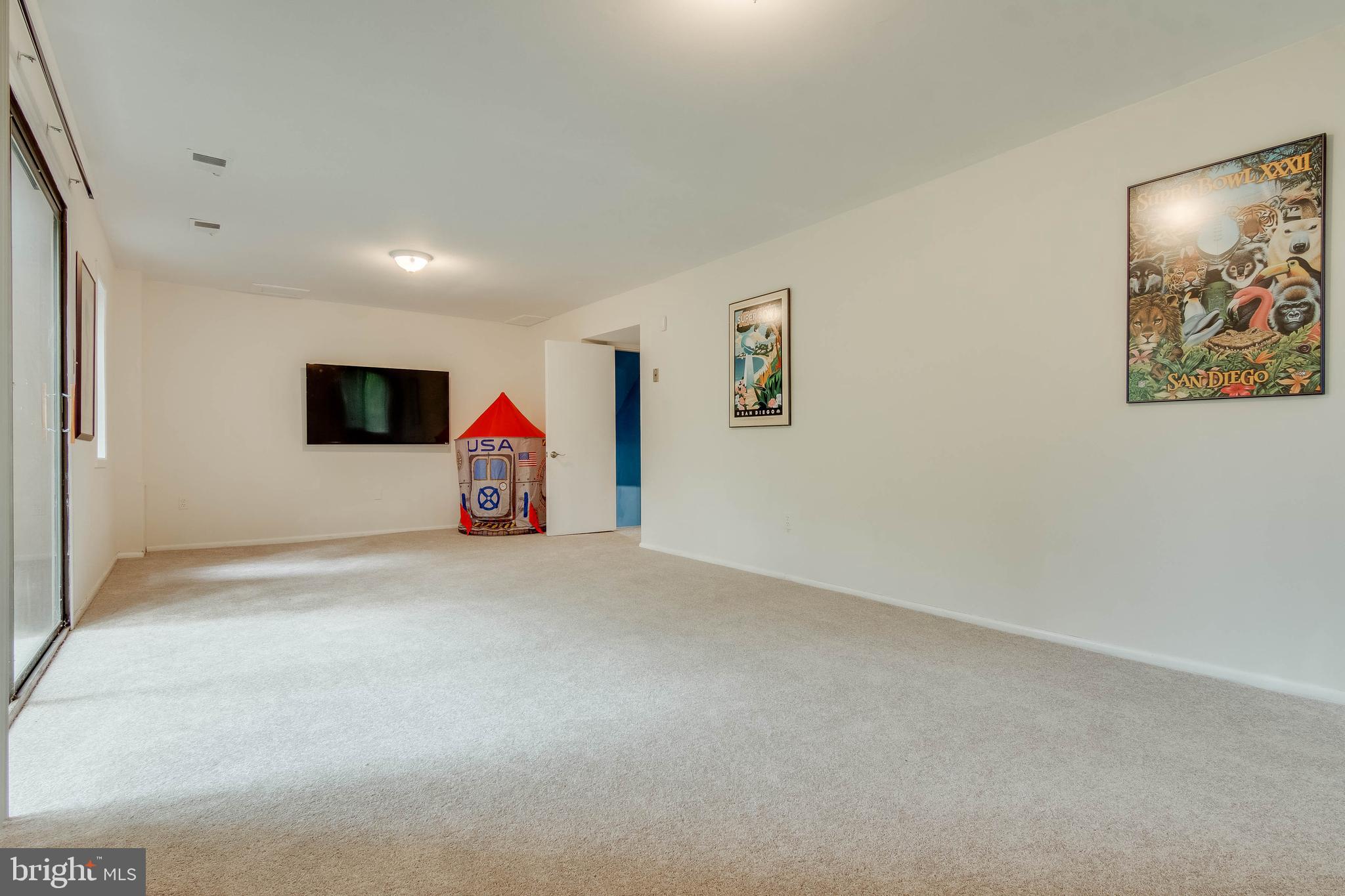 CLEMENS CROSSING - Residential