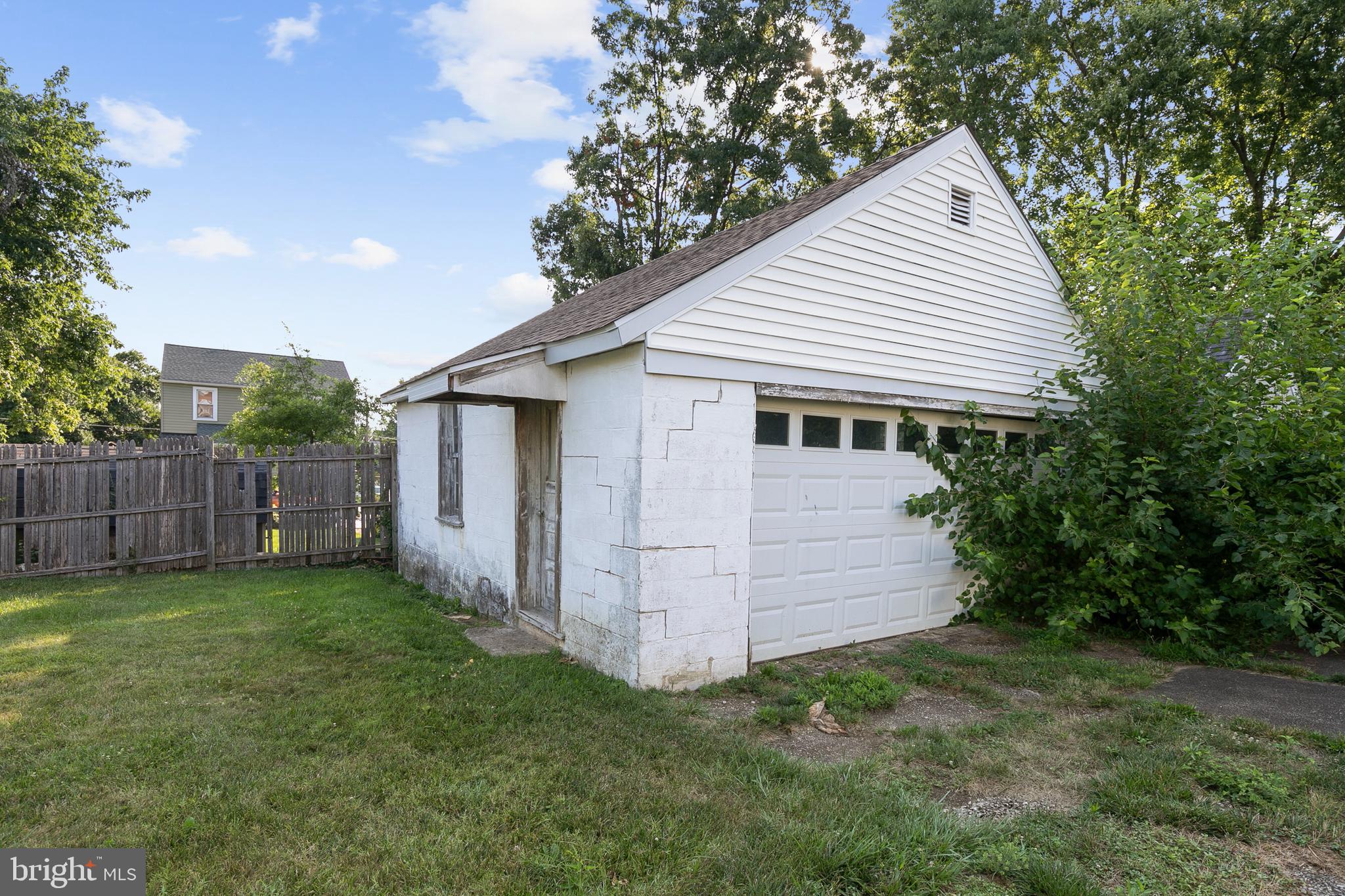 LINWOOD - Residential